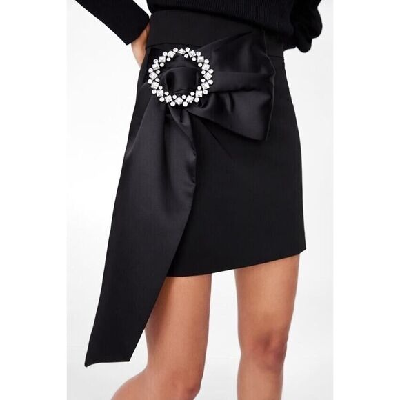 Zara Black Mini Skirt with Rhinestone Buckle & Satin Bow Detail Size L - Picture 14 of 14